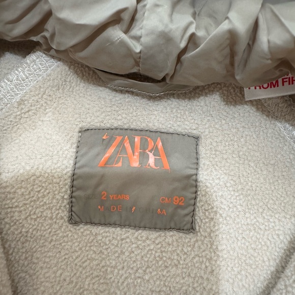 Zara Jacket - Picture 2 of 2